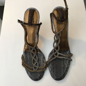 High heel dress shoes